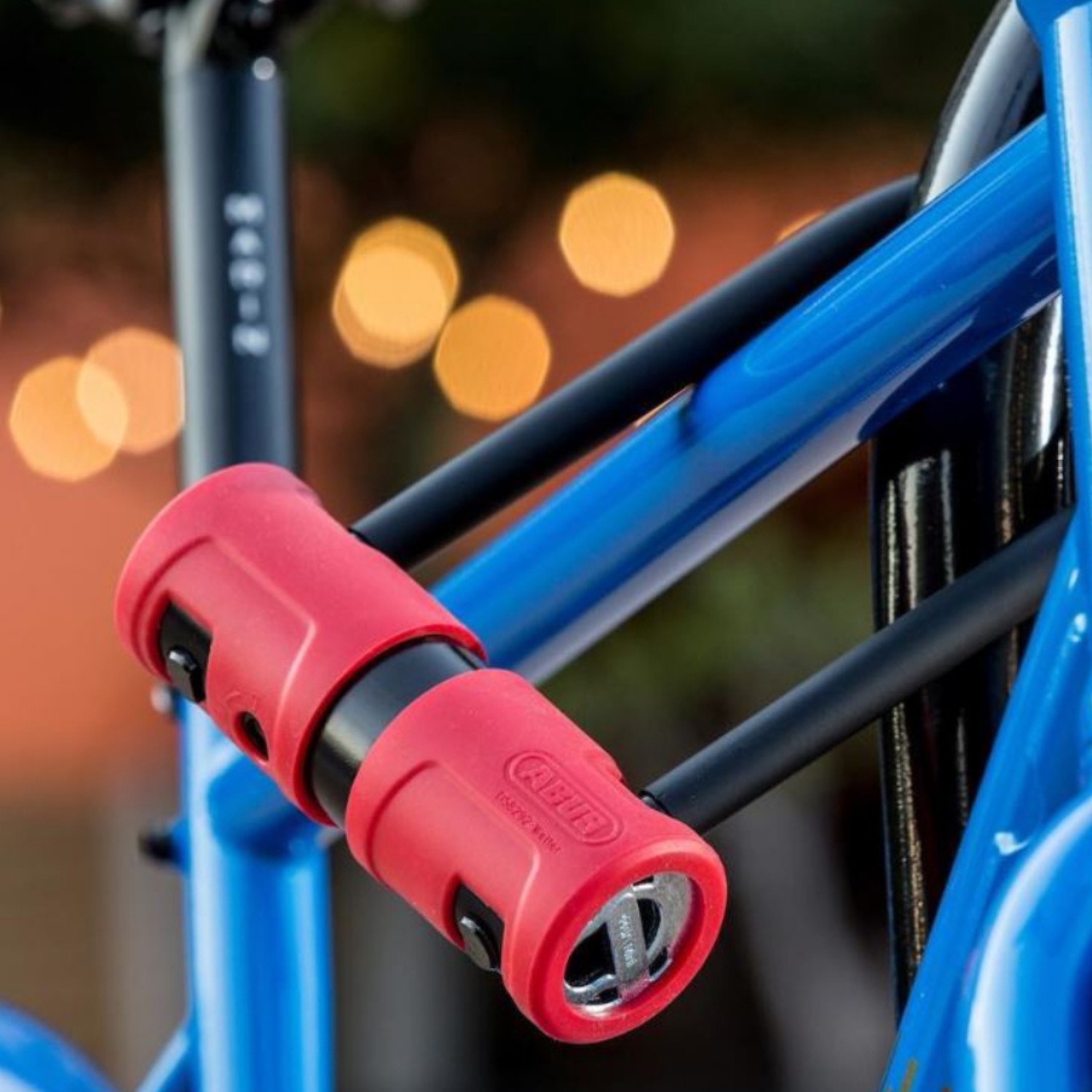 ABUS Bügelschloss 440A USH Alarm Fahrradschloss mit Halterung und Alarmfunktion